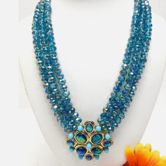 🩵 Heidi DAUS Stunning & Elegant Swarovski Crystals Blue Beaded Necklace 🩵 - Picture 7 of 8